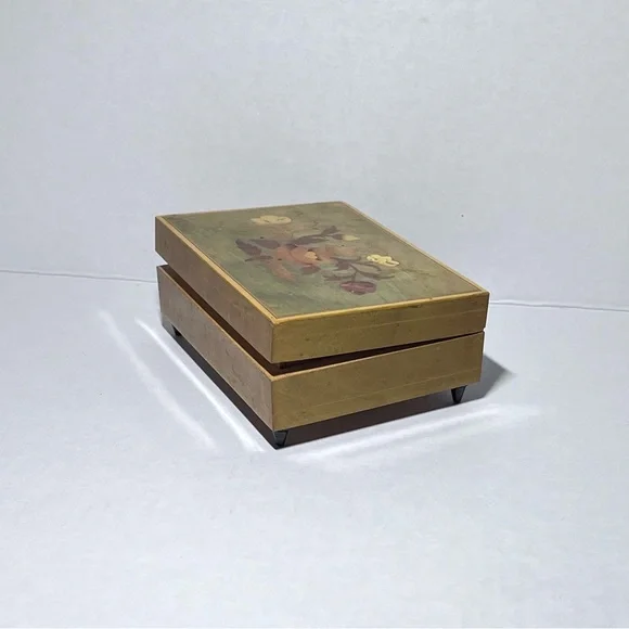 Vintage REUGE Floral Music Box
